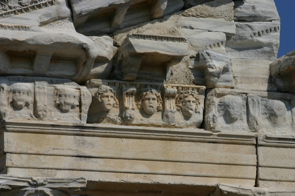 saeulen_detail.jpg